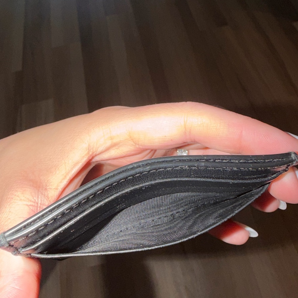 Gucci Embossed Black Card Holder - Picture 3 of 5